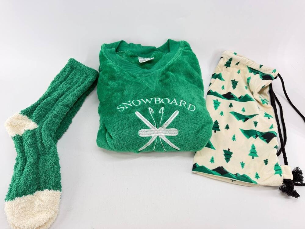 Serra Women's Plush Lounge Set M Snowboard Ski Club 3Pc Green New No Tags